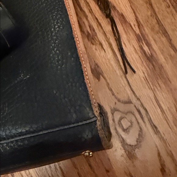 Dooney & Bourke Black and Tan Shoulder Bag - Picture 13 of 13